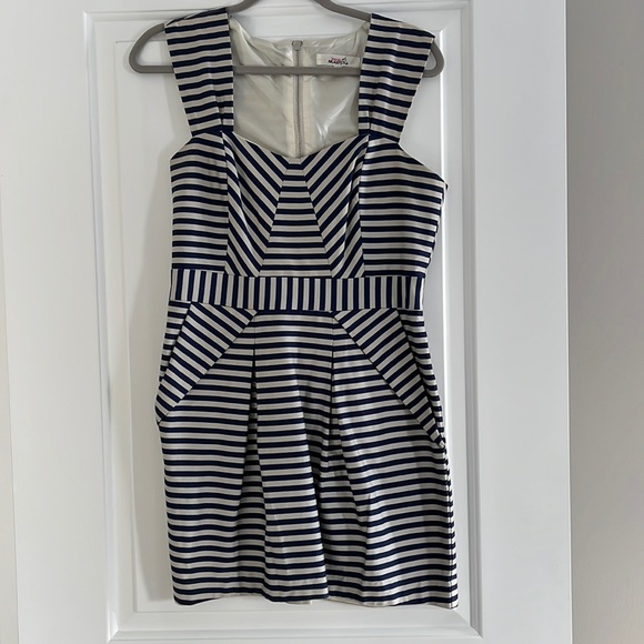 Pink Martini Dress Size Medium - Picture 1 of 5